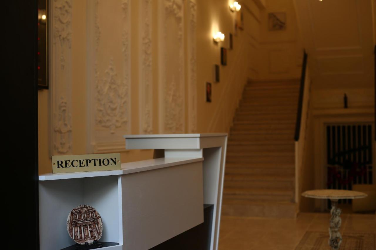 City Citadel Hotel,Аман Екстериор снимка