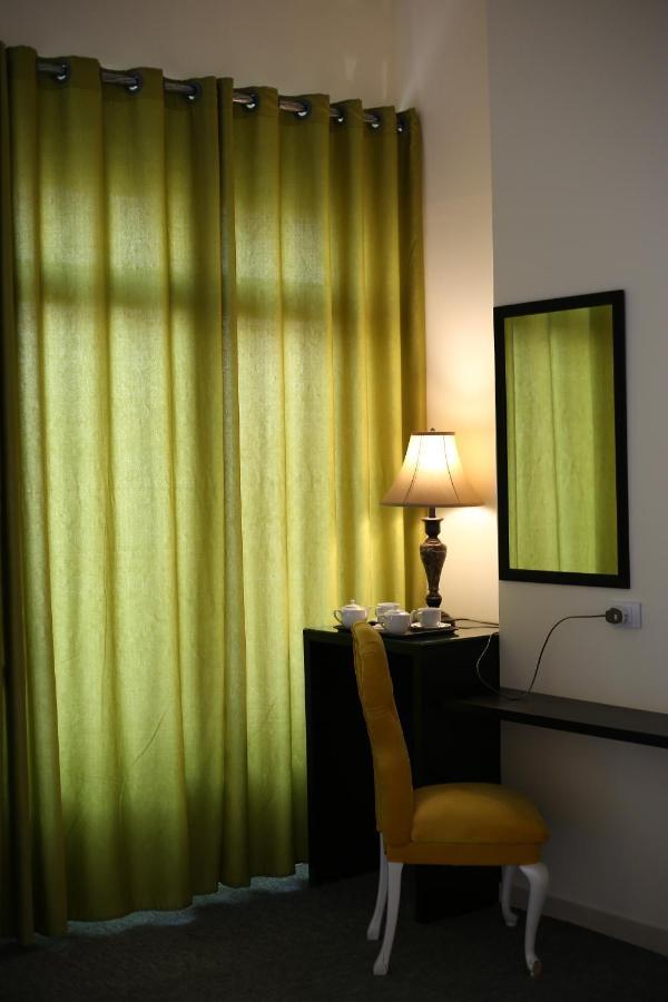 City Citadel Hotel,Аман Екстериор снимка