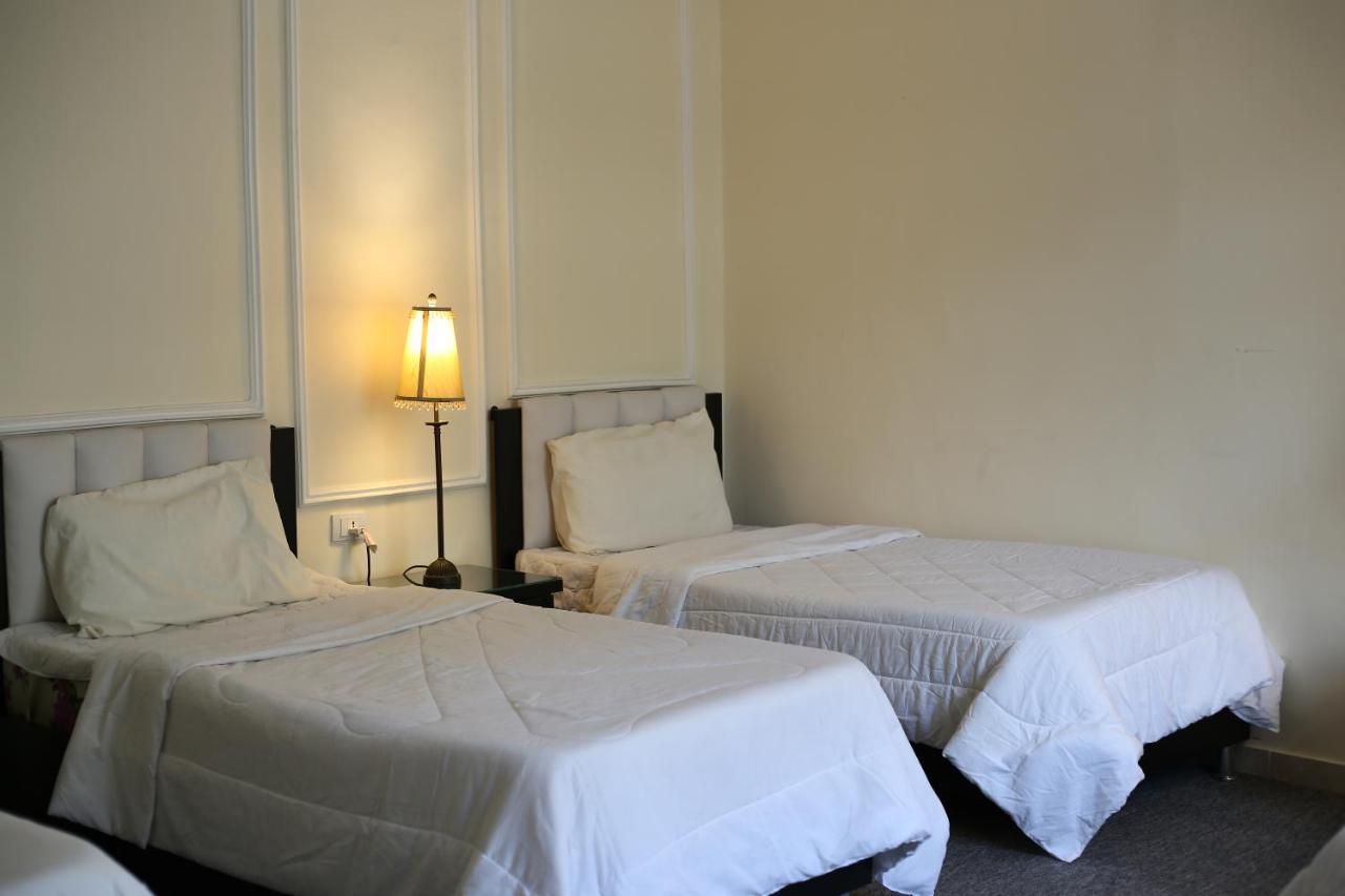 City Citadel Hotel,Аман Екстериор снимка