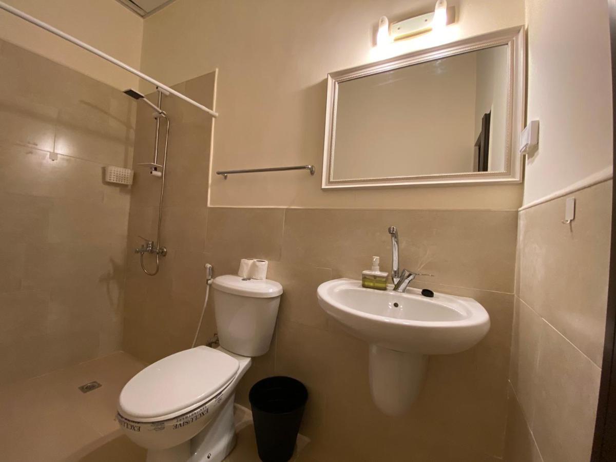 City Citadel Hotel,Аман Екстериор снимка
